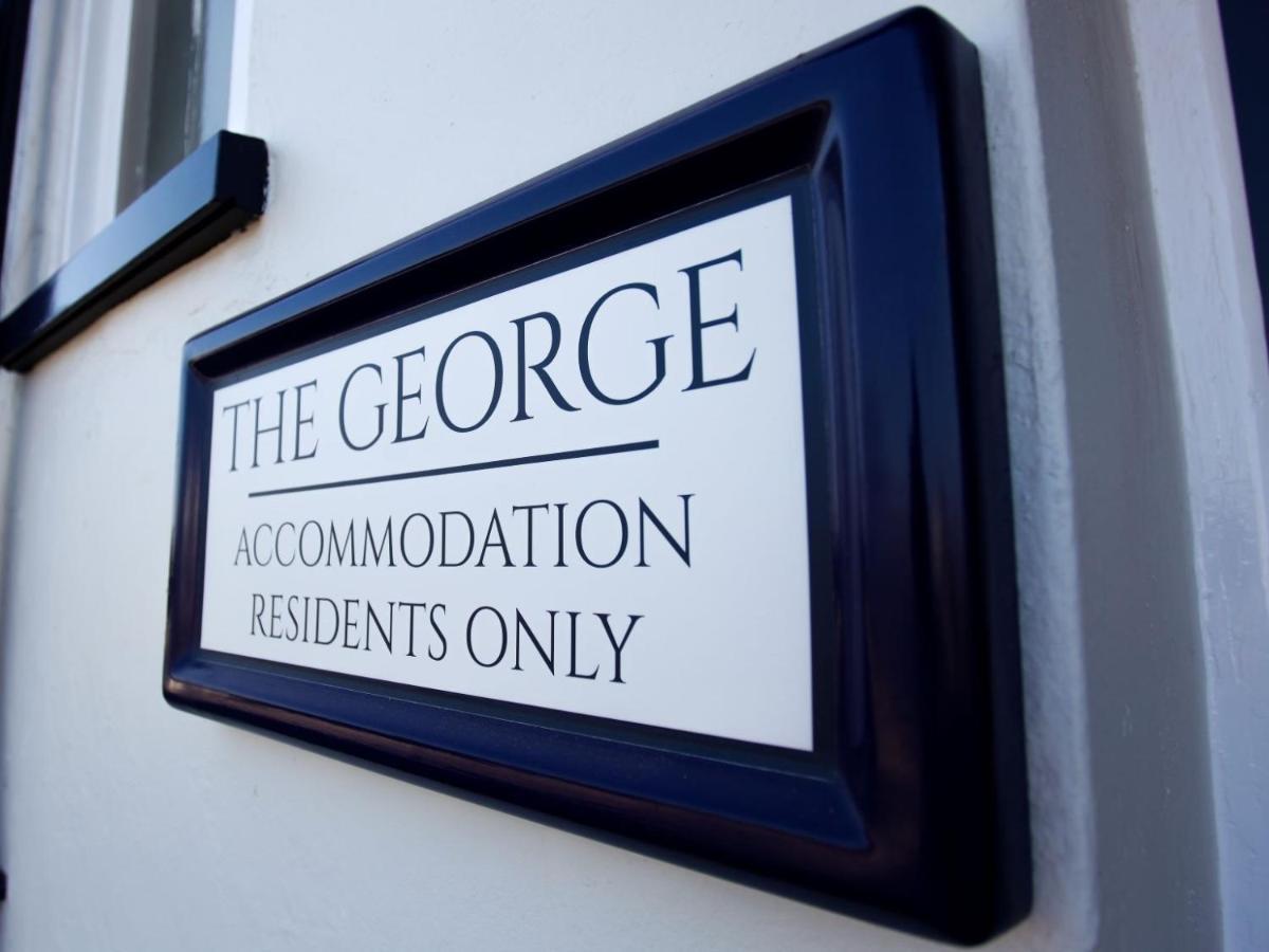 Hotel The George West Bay Exterior foto