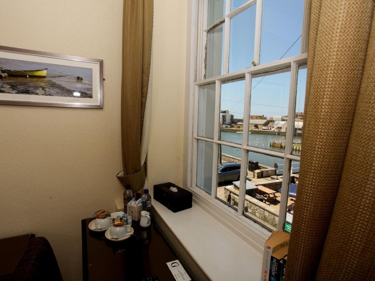 Hotel The George West Bay Zimmer foto